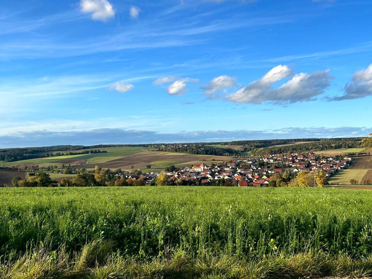 Ferienwohnung Im Usseltal - Monheimer Alb - Altmuehltal - Familie Geyer - Daiting Monheim  Kültér fotó