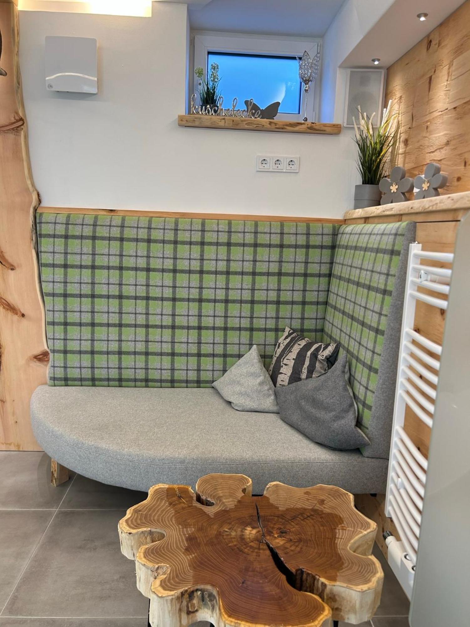 Ferienwohnung Im Usseltal - Zirben Spa - Monheimer Alb - Altmuehltal - Familie Geyer Daiting Monheim  Kültér fotó